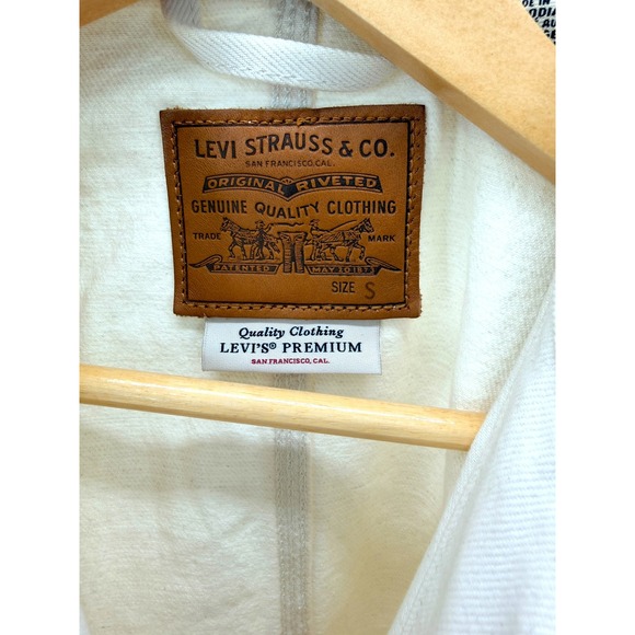 Levi's Premium Iconic White Chore Coat Utility Jacket Workwear Minimalist S - Picture 4 of 8